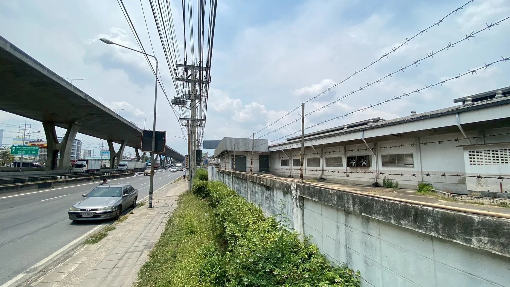 ขายที่ดินพร้อมสิ่งปลูกสร้าง 19 ไร่ ทำเลดีมาก ติดถ.บางนา-ตราด กม.16 ผังสีเหลือง บางพลี สมุทรปราการ - image 4