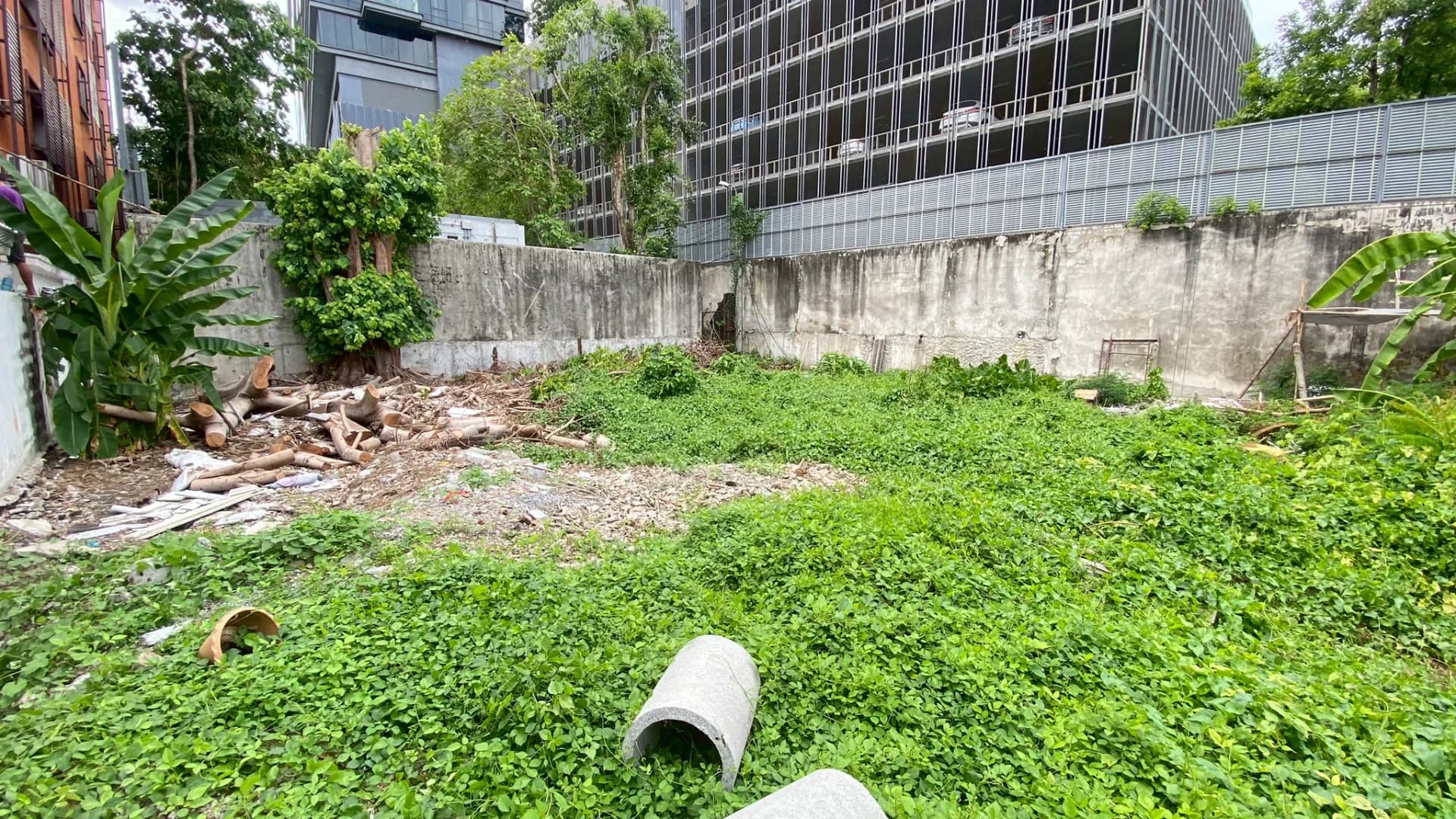 ขายด่วนที่ดินเปล่า ทำเลทอง สาทรใต้ เนื้อที่ 106 ตร.วา. ซ.เจริญราษฏร์1 แยก 1 ใกล้ BTSสุรศักดิ์ ย่านธุรกิจ กรุงเทพมหานคร - image 3