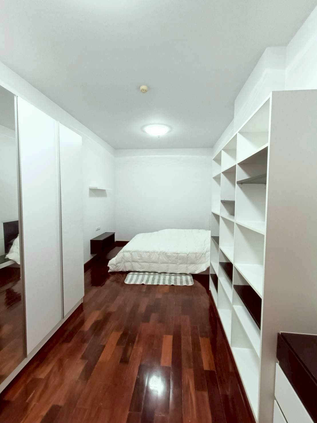 ขายคอนโด ศุภาลัย ปาร์ค อโศก-รัชดา ขนาด 49.5 ตร.ม. ชั้น29 วิวสระ มีที่จอดรถ 1 คัน ทำเลดีใจกลางเมือง ใกล้ MRTสถานีพระราม9 ZJ191 - image 2