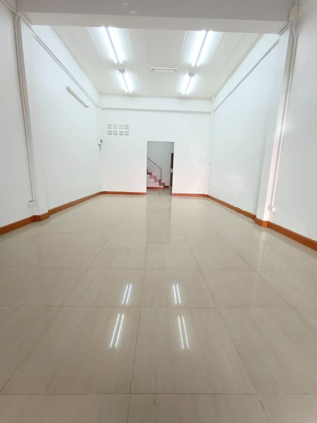 ขาย / เช่า อาคารพาณิชย์ 4 ชั้น 2 คูหา ติดถนนคู้บอน 27 แยก38 ZJ188 - image 2