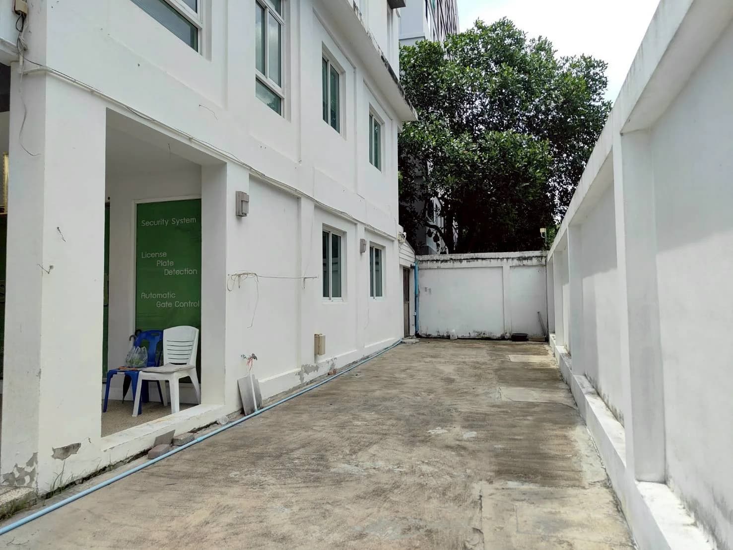 ให้เช่าโฮมออฟฟิศ Modern Style ขนาดใหญ่ 2 คูหา 4 ชั้น ประชาอุทิศ 23 ใกล้ทางด่วน สภาพใหม่ พร้อมเข้าอยู่ ZB111 - image 4