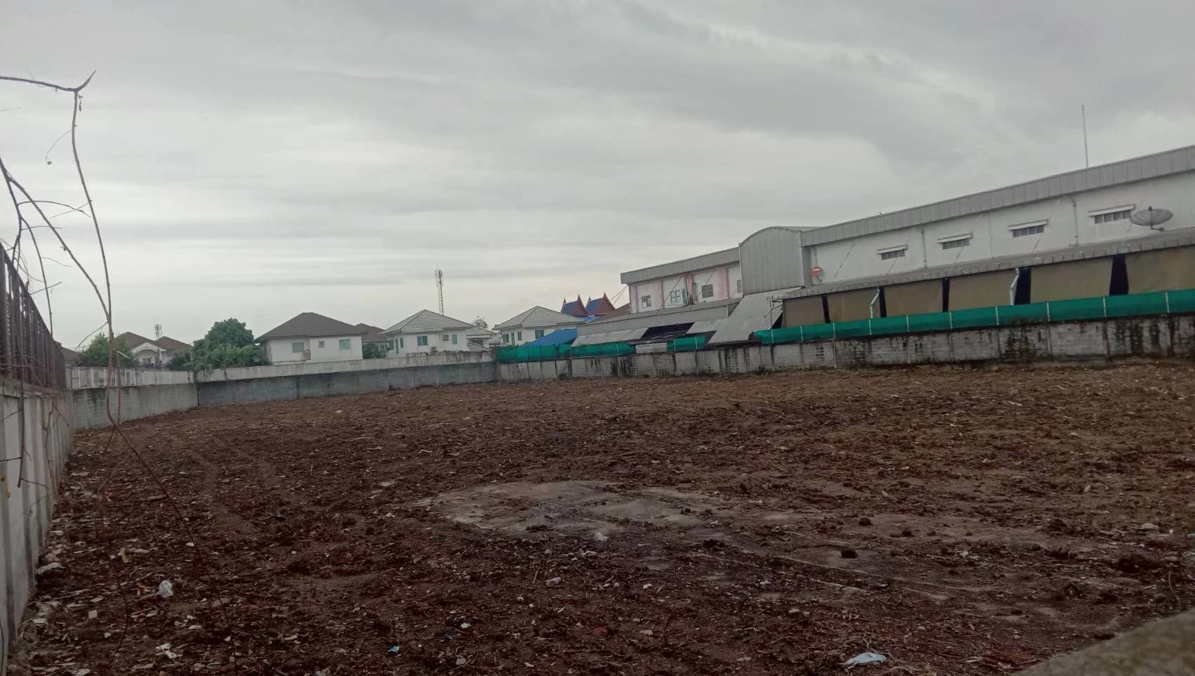 ขายที่ดินสวย แหล่งหมู่บ้าน ถมแล้ว 2-2-25.3 ไร่ ใกล้เลียบด่วนวงแหวนกาญจนา-พุทธบูชา ซอยประชาอุทิศ 72 ตารางวาละ 45,000 บาท - image 4