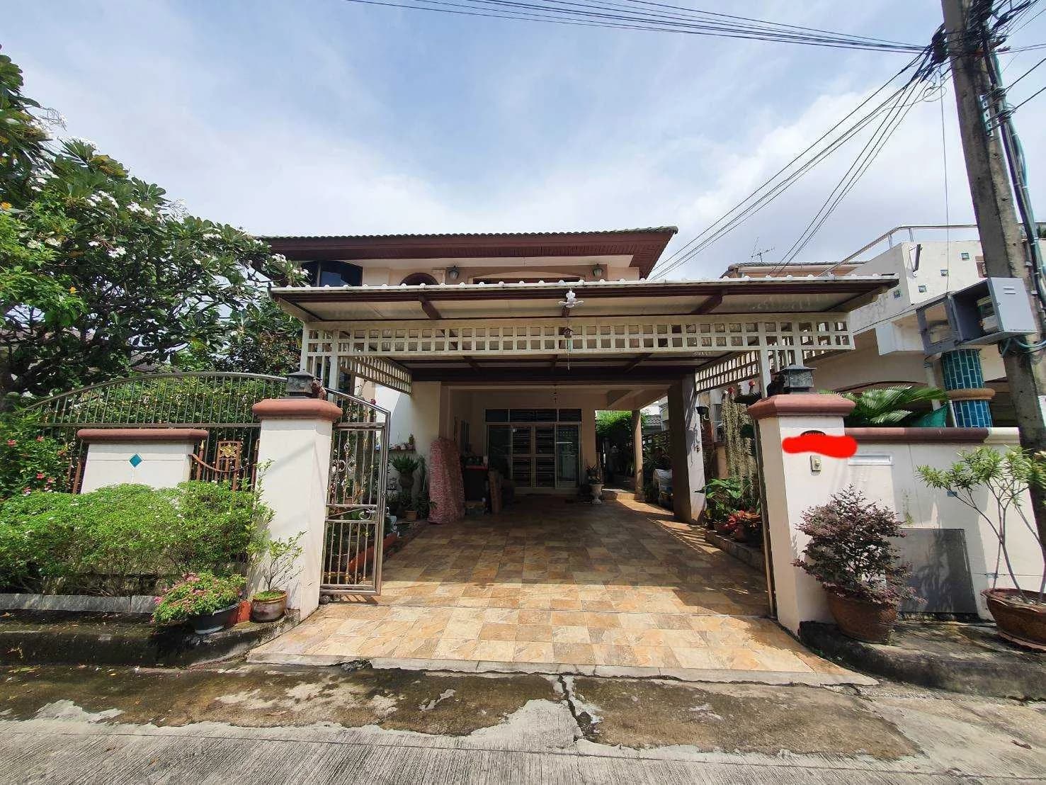 ขายบ้านเดี่ยวสภาพดีมาก 2 ชั้น ขนาด 56.1 ตารางวา ตัวบ้านติดถนน 2 ด้าน โครงการศุภาลัย ออร์คิด ปาร์ค 2 ใกล้รถไฟฟ้า BTS บางหว้าเพียง 10 นาที ราคา 7.5 ลบ.