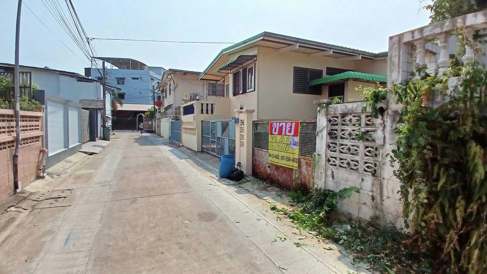ขายที่ดินสวย พร้อมสิ่งปลูกสร้าง 45 ตารางวา ตารางวาละ 70,000 บาท เหมาะทำที่อยู่อาศัย ซื้อเก็งกำไร #ซอยจรัญสนิทวงศ์ 75 แยก 5 (มี 2 แปลง) - image 3