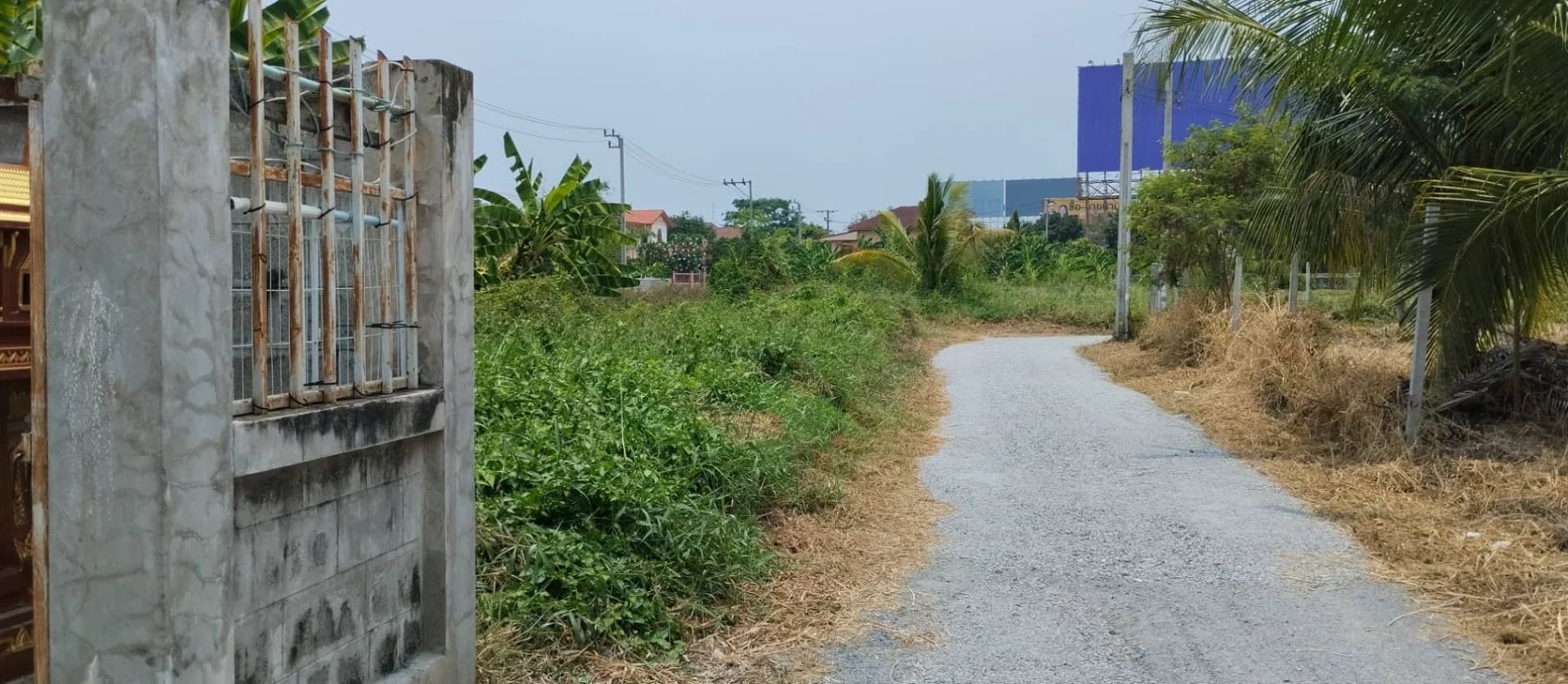 ขายที่ดินแปลงสวยพร้อมสิ่งปลูกสร้าง 190 ตารางวาทำเลเด่นย่านเลียบด่วนจอมทอง-ราษฎร์บูรณะ ราคา 9,800,000 บาท (ค่าโอน ณ กรมที่ดิน คนละครึ่ง) - image 4