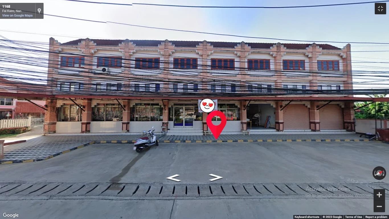 ขายอาคารพาณิชย์ 267 ตรว. 2 ชั้นครึ่ง 7 คูหาครึ่ง พร้อมส่วนต่อเติมด้านหลังและโรงจอดรถ จ.น่าน