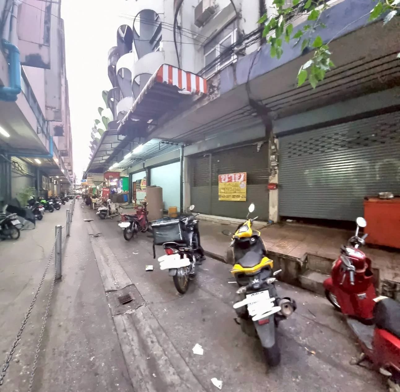 ขายอาคารพาณิชย์ 4.5 ชั้น 12 ตารางวา ทำเลทอง ใกล้แฮปปี้แลนด์ 1 ทำพื้นเพิ่มแข็งแรง