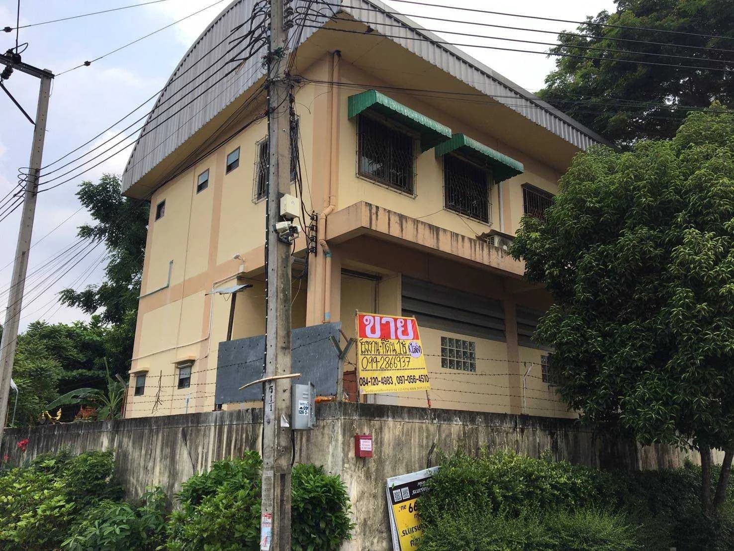 ขายโรงงานทำเลติดถนนหลักขนาด 1 ไร่ ขาย 55 ลบ. โครงสร้างแข็งแรง เหมาะทำโกดัง ติดถนนพุทธบูชา 39