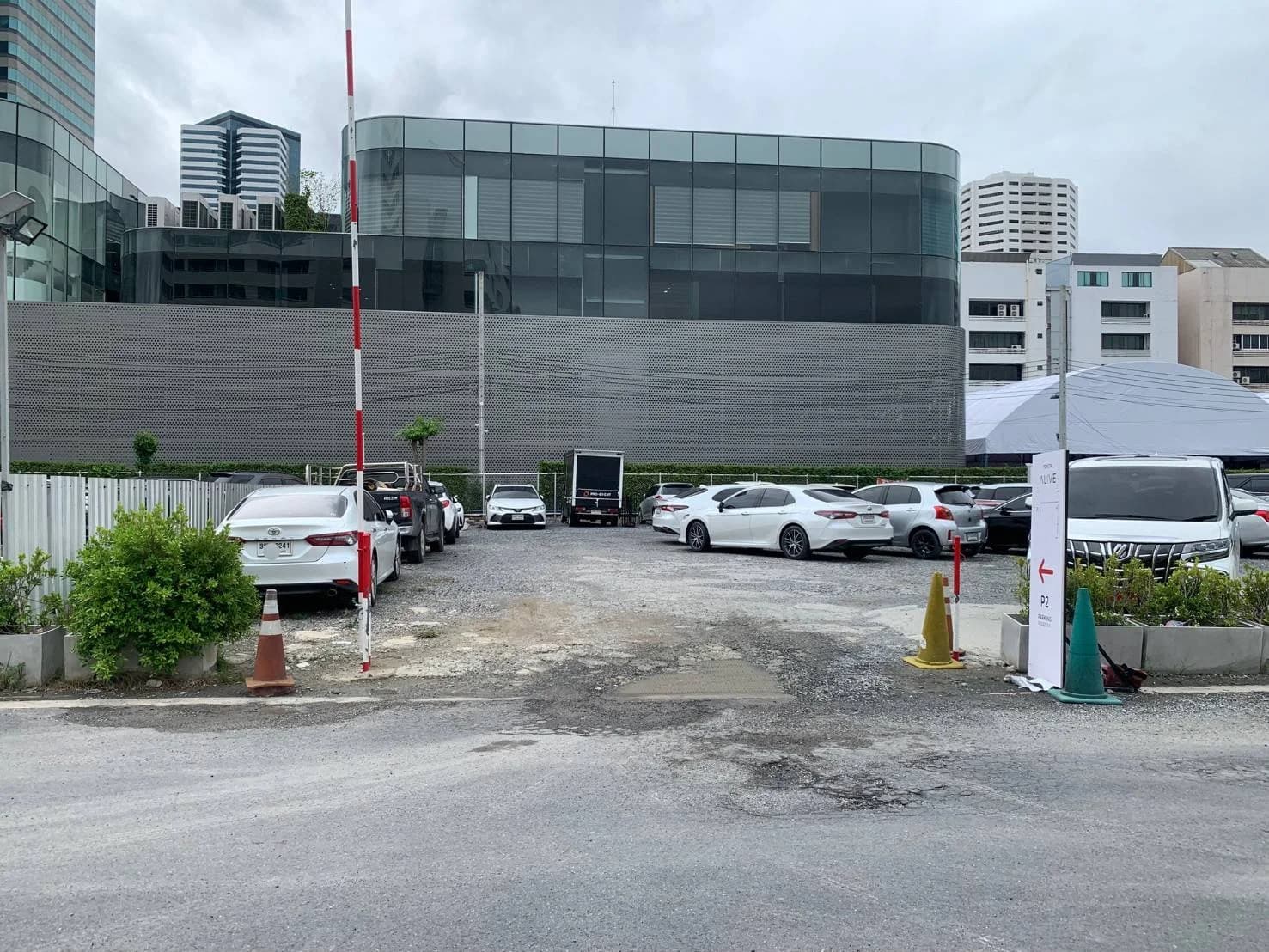 ขายที่ดินบางนาสวยมากๆ บางนา กม.3 ทำเลทอง 202 ตร.วา ใกล้ รพ.ไทยนครินทร์ ถมแล้ว รูปแปลงสี่เหลี่ยมสวย