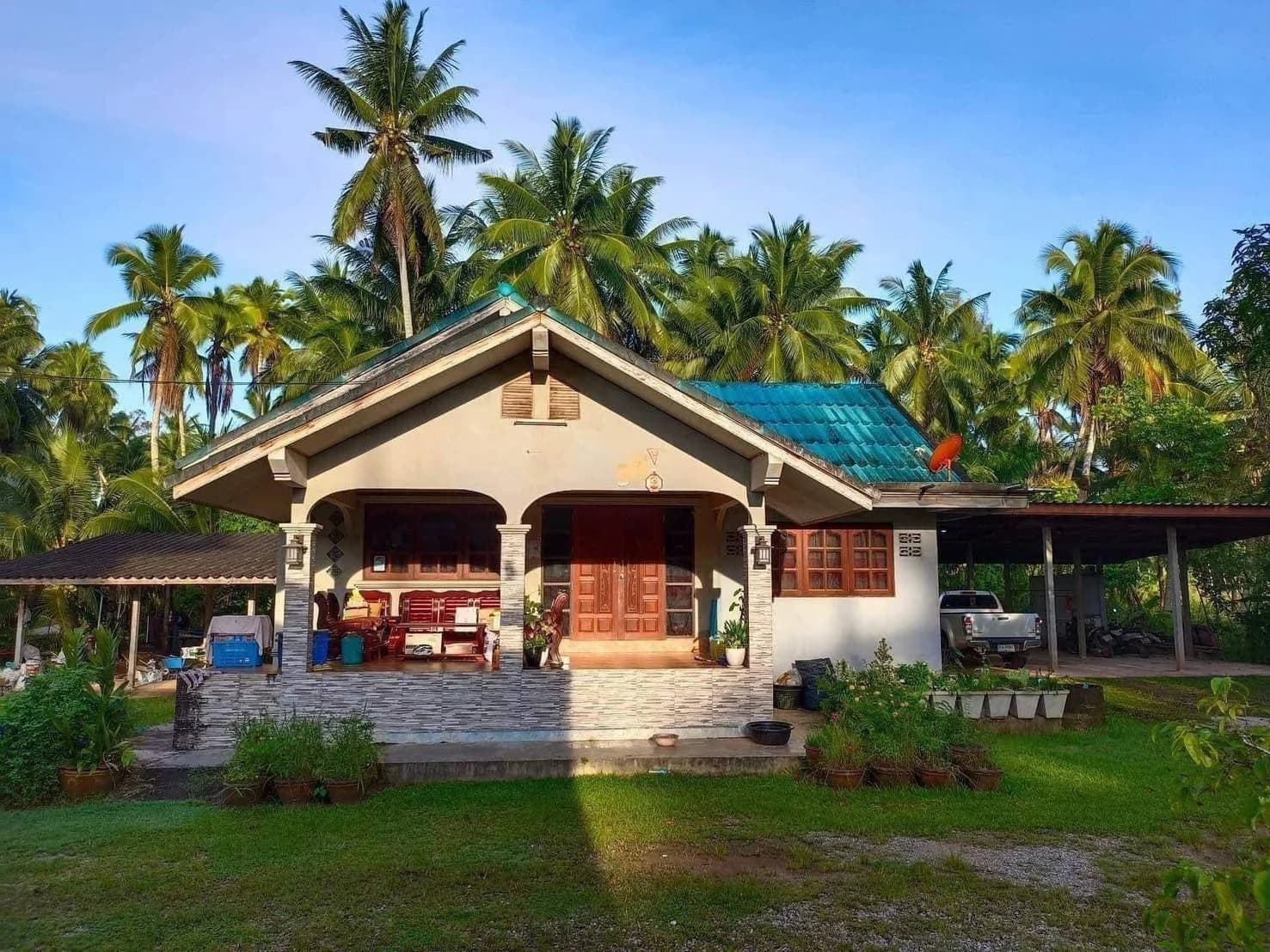 ขาย บ้านพร้อมที่ดิน 327 ตร.วา. 3ห้องนอน 2ห้องน้ำ ใกล้ริมทะเลปากหาด ท่ายาง ชุมพร